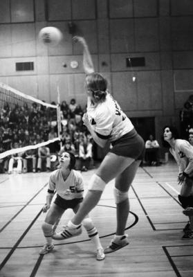1977 volleyball
