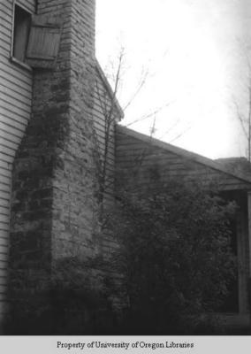Grant cabin, door by chimney