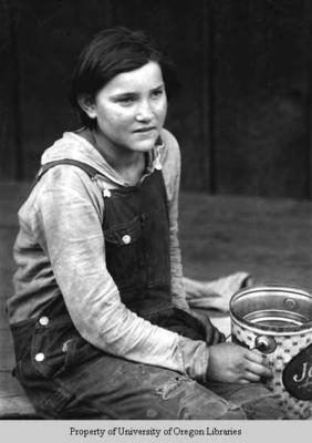 Rachel Stewart, singer: young woman with tin lunchpail