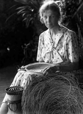 Flora Dysort, basket maker