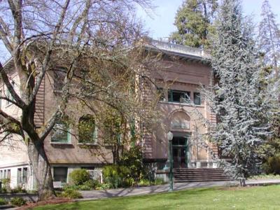 Fenton Hall, University of Oregon (Eugene, Oregon)